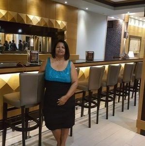 Meet your Posher, Vee